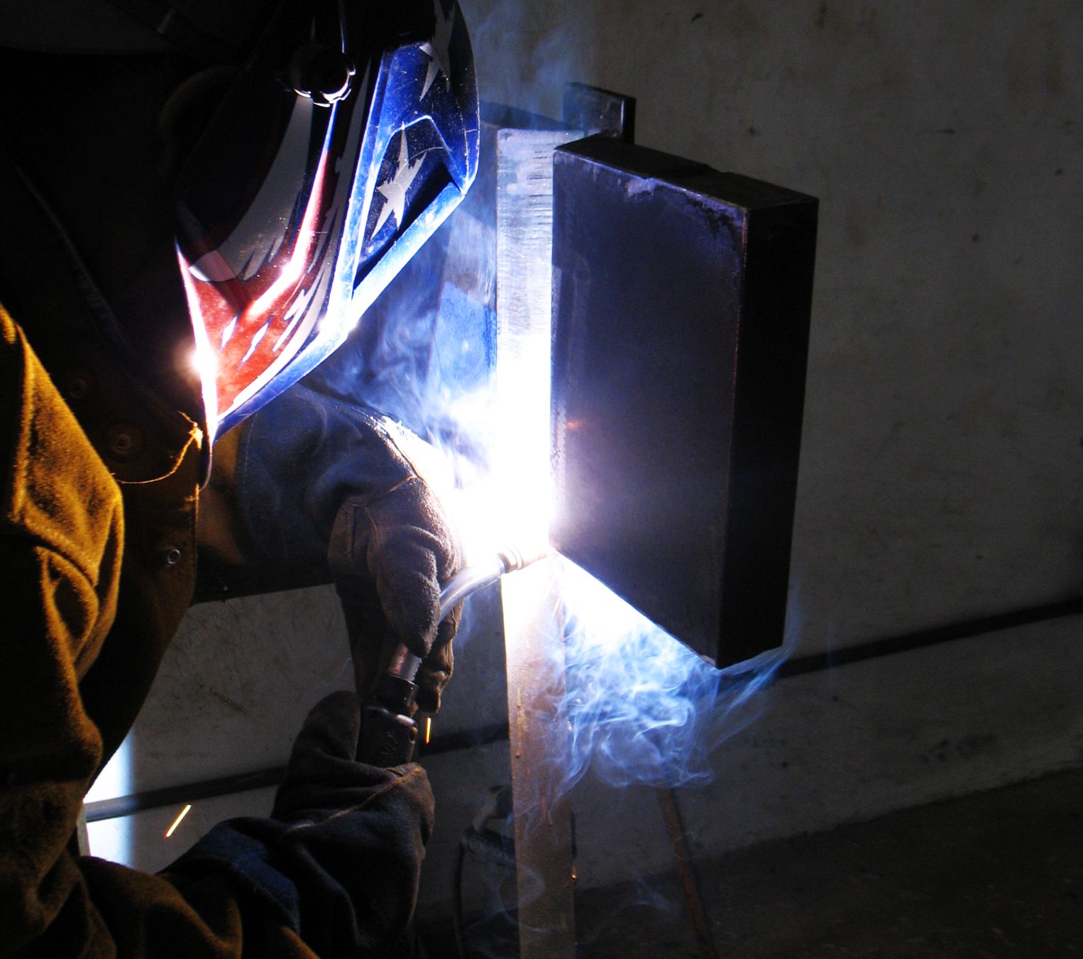 Soldando con el proceso FCAW